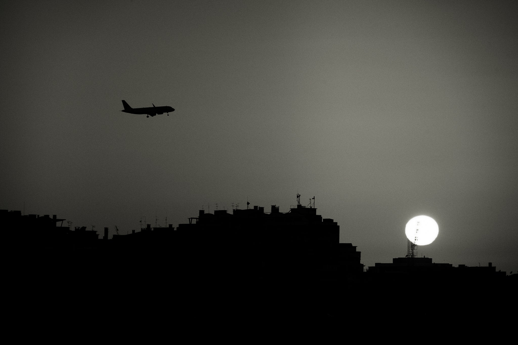 Good night, Lisbon by Andreas H. Bitesnich, limited edition photography