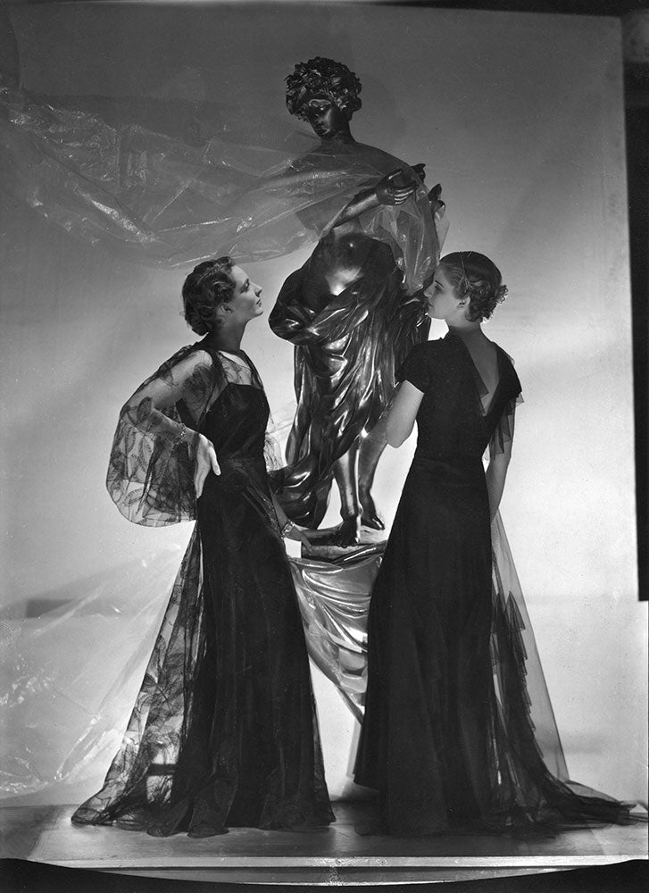Fashion by Augustabernard & Mainbocher, Statue by Serge Roche, Fischer & Weddburn