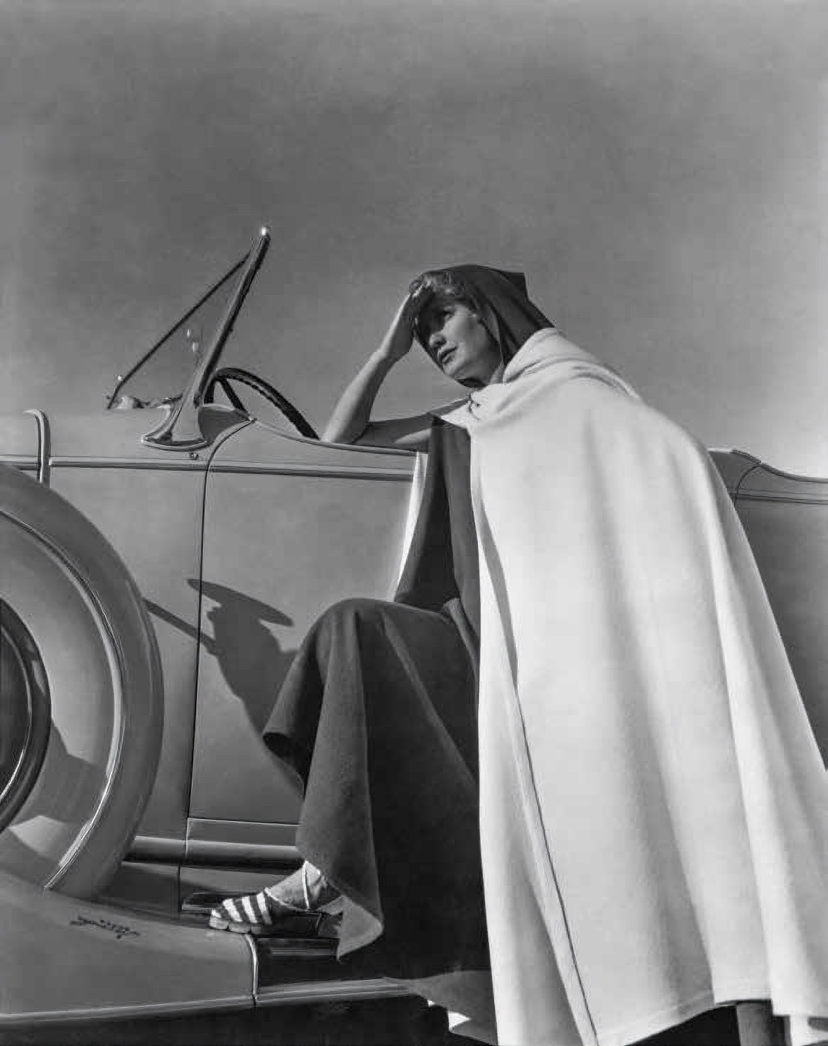 Miriam Hopkins, Outfit by Travis Banton