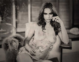 Chloé (sepia)