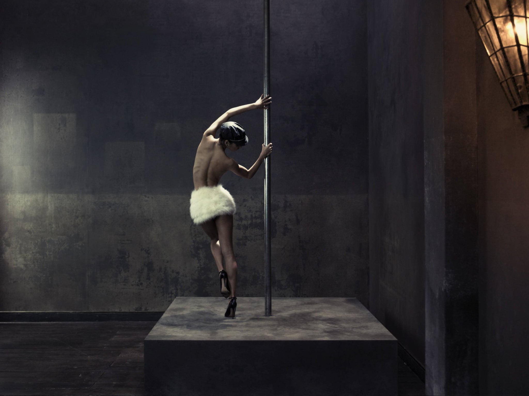 Entertainment (colour) by Marc Lagrange, limited edition photography