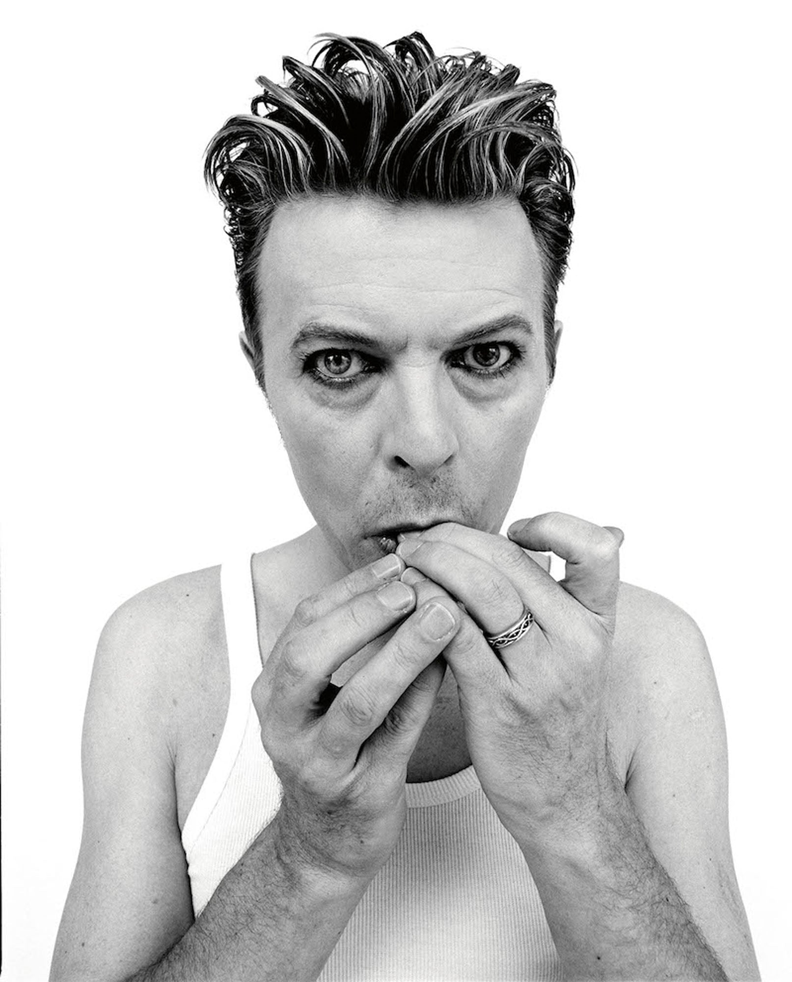 Bowie Bites His Nails - Petra Gut Contemporary AG Rankin