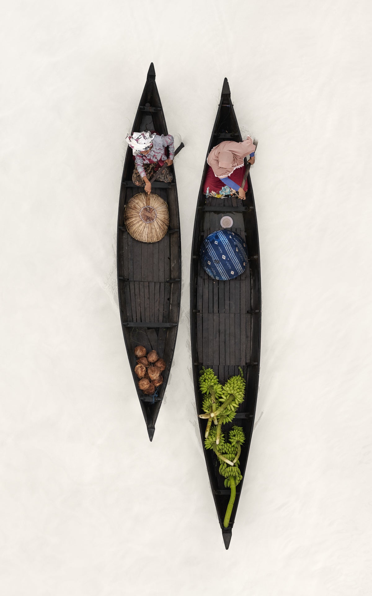 N°TFMS04 (The Floating Market Series, Borneo) by Tom Hegen, limited edition photography