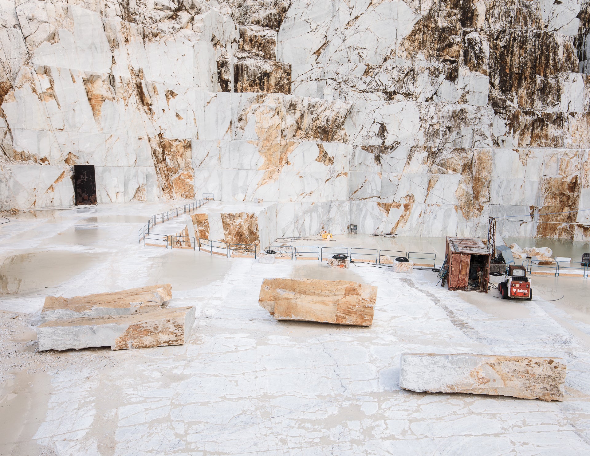 N°TSMS14 (The Marble Series, Italy) by Tom Hegen, limited edition photography