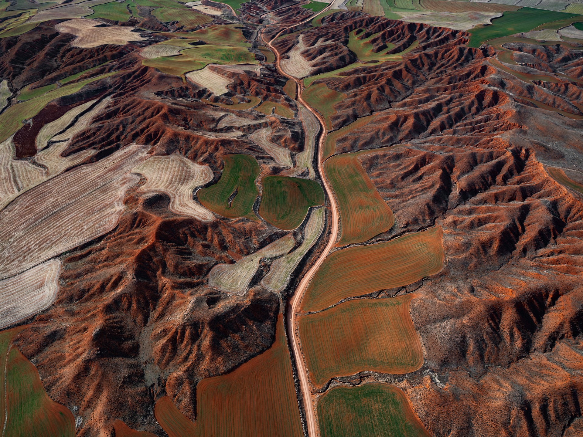 N°TSFSII16 (The Spanish  Farmland Series II, Spain) by Tom Hegen, limited edition photography