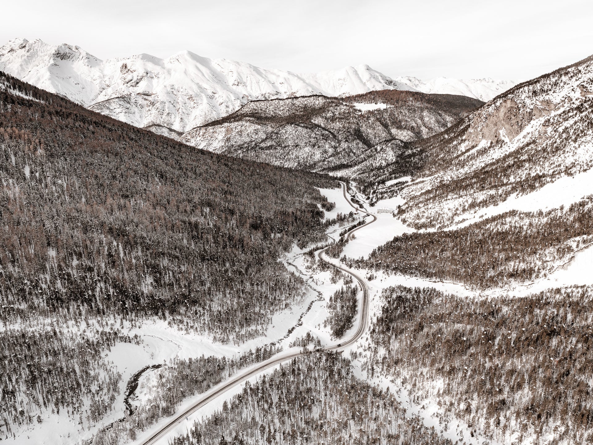 N°TSPS21 (The Swiss Pass Series, Ofenpass, Switzerland) by Tom Hegen, limited edition photography