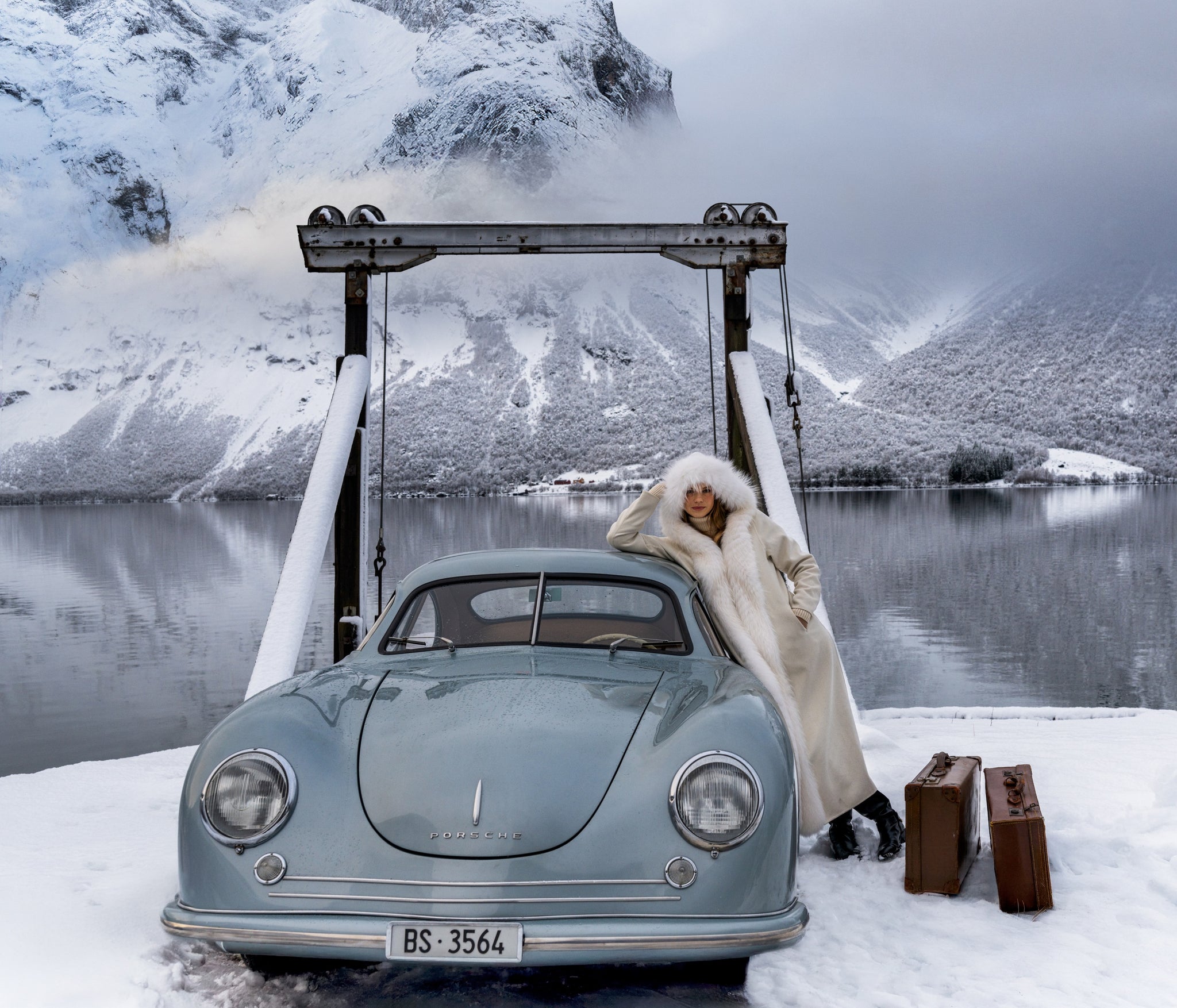 Don't Pay The Ferryman (Colour) by David Yarrow, limited edition photography