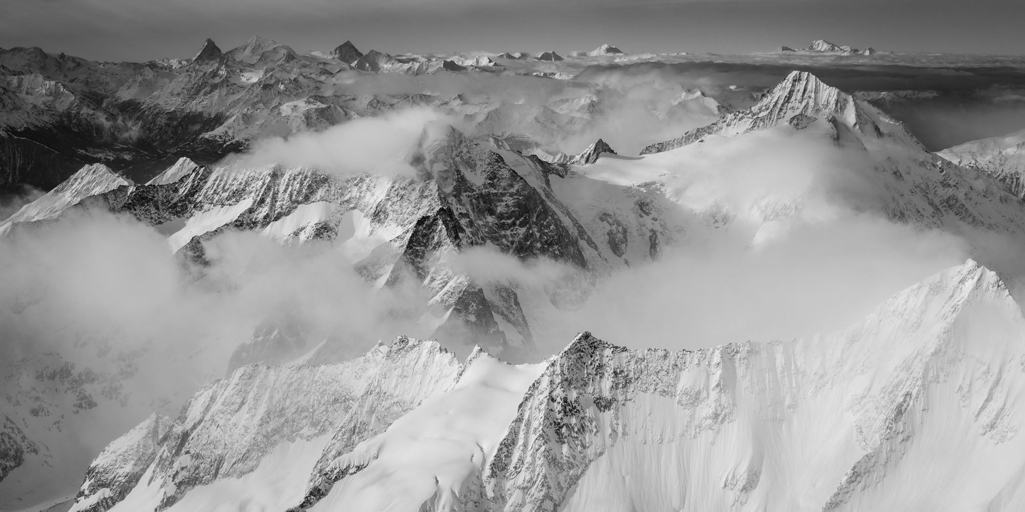 Les alpes vues des Bernese Alps, Switzerland No. 2 - Petra Gut Contemporary AG Thomas Crauwels